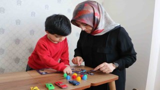 Çocukları için hobi olarak yapıyordu, evinin odasını atölyeye çevirip 81 ile satış yapmaya başladı