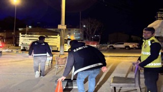 Çorumda kaldırım işgaline gece denetimi