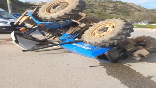 Çorumda traktör ile ambulans çarpıştı: 1 yaralı