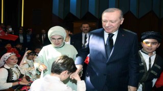 Cumhurbaşkanı Erdoğan: İnsanlık zincirinin ebediyet halkası olan siz çocuklarımız geleceğimizi şekillendireceksiniz