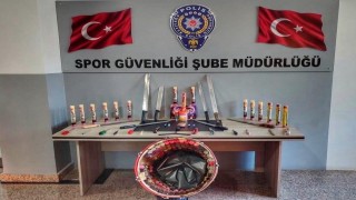 Deplasman otobüsünden adeta cephanelik çıktı