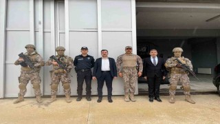 Dicle Kaymakamı Atış, emniyet personeli ile bir araya geldi