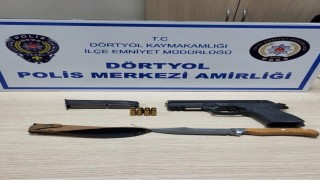 Dörtyolda üzerinden silah ve bıçak çıkan şahıs tutuklandı