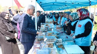 Düzcede ihtiyaç sahibi nişanlı gençler için hayır çarşısı
