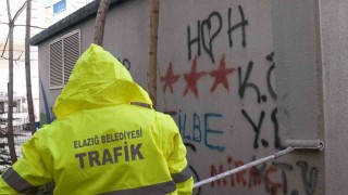 Elazığda kent estetiğini bozan duvar yazıları temizleniyor