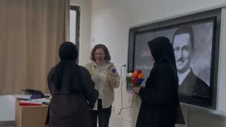 Elazığda vefa örneği: öğrencilerden öğretmenlerine anlamlı hediye