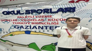 Elazığlı sporcu yüzmede Türkiye şampiyonu oldu