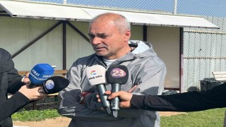 Elazığspor Teknik Direktörü Erkan Sözeri: Elazığspor rakip seçmez, çıkar oyununu oynar