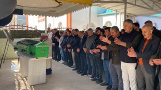 Emekli olduğu iş yerinde hayatını kaybeden işçi toprağa verildi