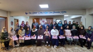 Engelleri aşarak Kuran-ı Kerimi öğrendiler