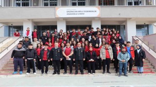 Erzincanda 882 öğrenciye jandarma akademisi tanıtıldı