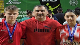 Erzincanlı badmintoncular Türkiye üçüncüsü oldu