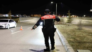 Erzurum Emniyeti suça ve suçluya göz açtırmıyor: 284 şahıs adalete teslim edildi