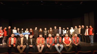 Erzurumda genç şairler yarıştı