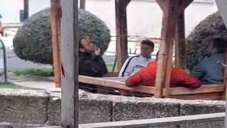 Eskişehirde çocuk parkında aileleri tedirgin eden görüntüler