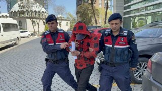 Esrarla yakalanan şüphelinin Çöpte buldum savunması tutmadı