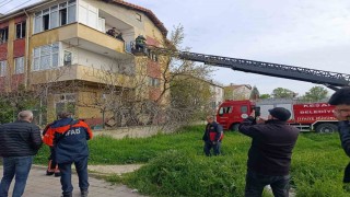 Evi ateşe verdi, babasını arayıp evi yaktım gel dedi