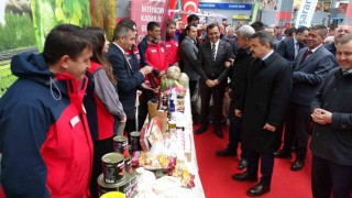 Ezinede 3. Gıda, Hayvancılık ve Tarım Teknolojileri Festivaline yoğun ilgi