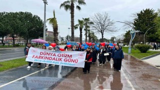 Fatsada otizm için farkındalık yürüyüşü
