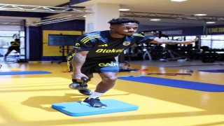 Fenerbahçe, salonda kuvvet çalıştı