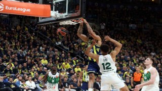 Fenerbahçe seride 2-0 öne geçti