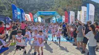 Fethiyede 23 Nisana özel çocuk koşusu düzenlendi