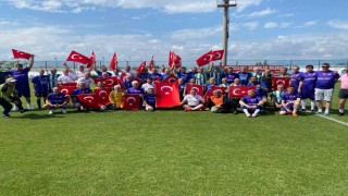 Futbol sahasında dostluklar rüzgarı esti