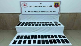 Gaziantepte 2 milyon TL değerinde kaçak telefon ele geçirildi: 1 gözaltı
