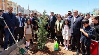Gaziantep’te 23 Nisan Fidan Dikerek Kutlandı