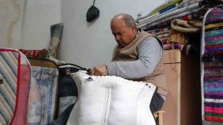 Gaziantepte 45 yıllık semerci ustası mesleğini yaşatmaya çalışıyor