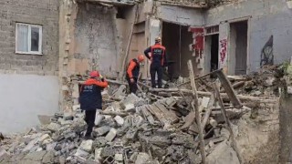 Gaziantepte yoğun yağış sonrası kerpiç bina çöktü: 2 yaralı