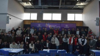 Gençler Erzurumda bilgide yarıştı
