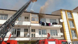 Gölbaşında ev yangını korkuttu
