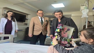 Gülümse Midyat: Umut Çocuklarda Projesine sanatçılardan destek