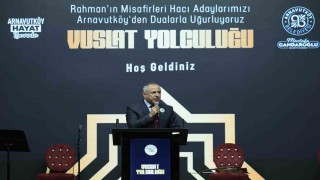 Hacı adayları, Arnavutköyden dualarla uğurlandı