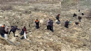Hakkari-Van yolunda Jandarma ve AFADdan geçiş desteği