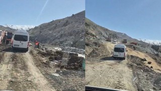 Hakkari-Van yolunda ulaşım tek şeritten sağlanıyor