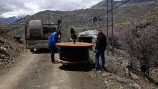Hakkaride heyelan sonrası iletişim alarmı