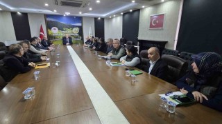 Halil Oflu yönetim kadrosuyla ilk toplantısını gerçekleştirdi