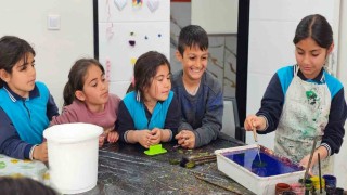Hasköyde ebru sanatına yoğun ilgi