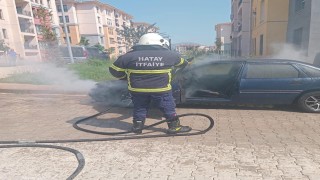 Hassada otomobil alevlere teslim oldu