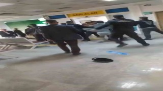 Hastane acilinde kavga kamerada