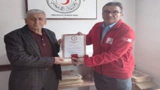 Hisarcıkta 18 kez kan bağışı yapan esnafa bronz madalya