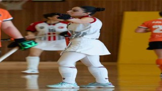 Hokeyde Avrupanın en iyisi Ege Yıldızlarında