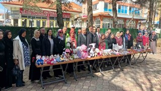Hüyükte el emeği, göz nuru eserler görücüye çıktı