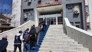 Iğdırda göçmen kaçakçılığı şebekesine büyük darbe: 7 tutuklama