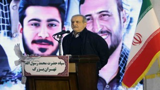 İran Cumhurbaşkanı Pezeşkiyan: Deniz ablukasındaki kışkırtıcı ve yasadışı eylemler, ateşkes mutabakatının açık bir ihlali ve BM Şartına aykırıdır