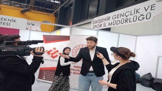 İşsizlik konulu komedi skeci İstihdam Fuarına renk kattı