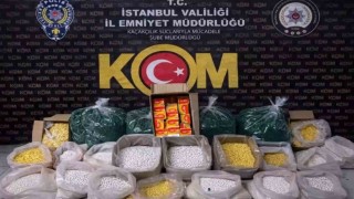 İstanbulda sahte ve kaçak ilaç deposuna suçüstü baskın: 1,5 milyon sahte hap ele geçirildi, 2 gözaltı