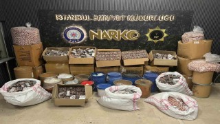 İstanbulda uyuşturucu operasyonunda 2 gözaltı